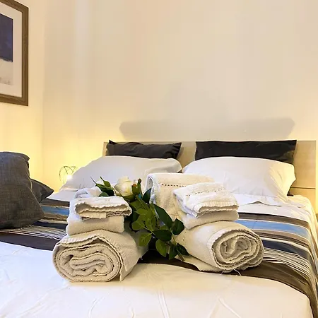 Apartment La Ringhiera Fiorita - 101 - 1 Min Centro Storico Monza